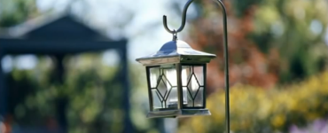 solar yard light