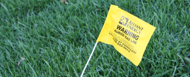 gas line marker flag